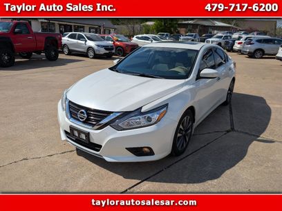 Used 2016 Nissan Altima 2.5 SL w/ Moonroof Package