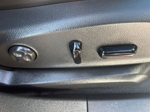 Used 2016 Buick Envision Premium AWD/4WD image 33