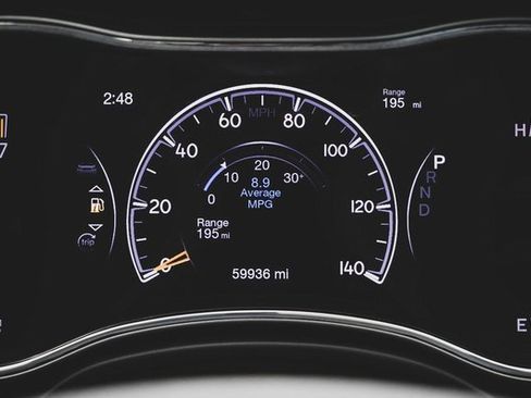 Used 2018 Jeep Grand Cherokee Altitude image 11