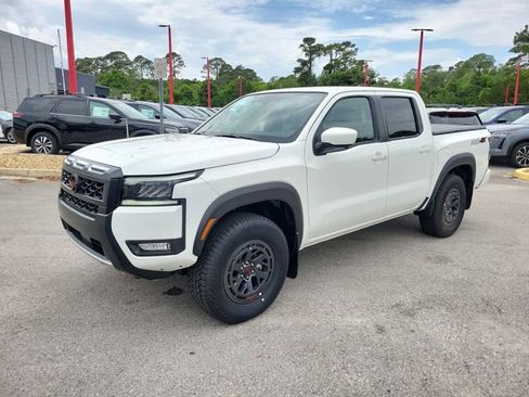 New 2026 Nissan Frontier PRO-4X w/ Pro-4x Convenience Package AWD/4WD image 5