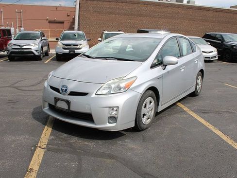 Used 2010 Toyota Prius Two FWD image 2