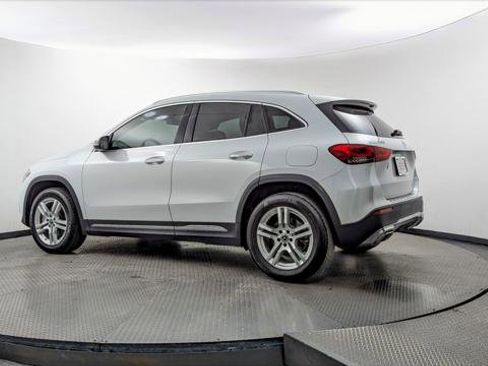 Used 2021 Mercedes-Benz GLA 250 4MATIC w/ Premium Package image 6