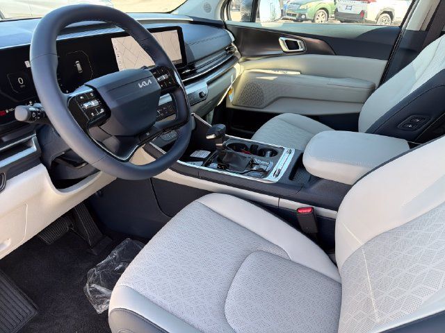 New 2027 Kia Carnival SX w/ Dark Edition Package FWD image 17