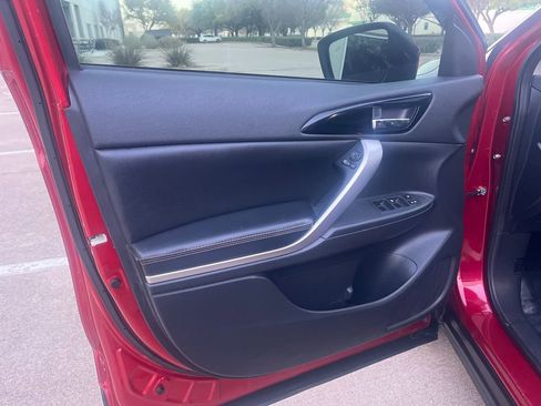 Used 2019 Mitsubishi Eclipse Cross SEL image 13