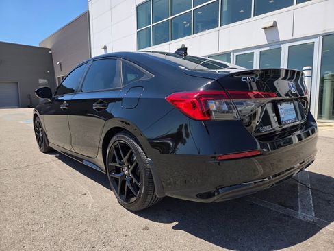 Used 2024 Honda Civic Sport image 10