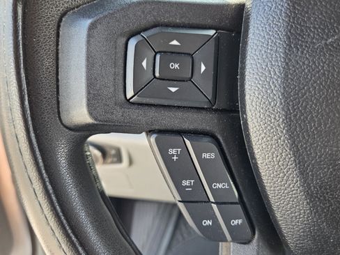 Used 2016 Ford F150 XLT RWD image 27