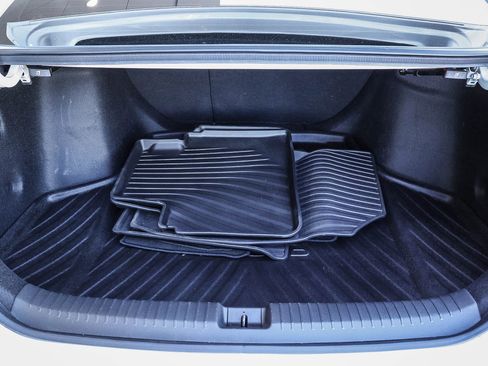 Used 2025 Honda Accord SE image 32