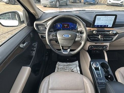 Certified 2020 Ford Escape Titanium w/ Titanium Premium Package 2.0 image 14