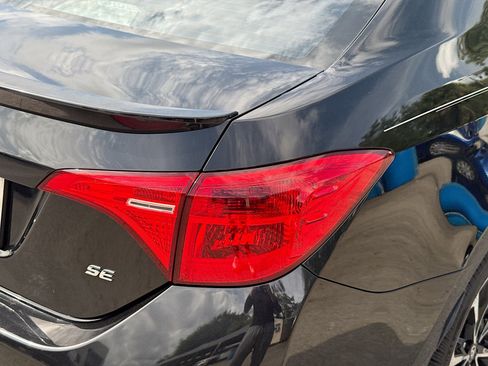 Used 2017 Toyota Corolla SE FWD image 24