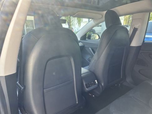 Used 2021 Tesla Model 3 Long Range image 12