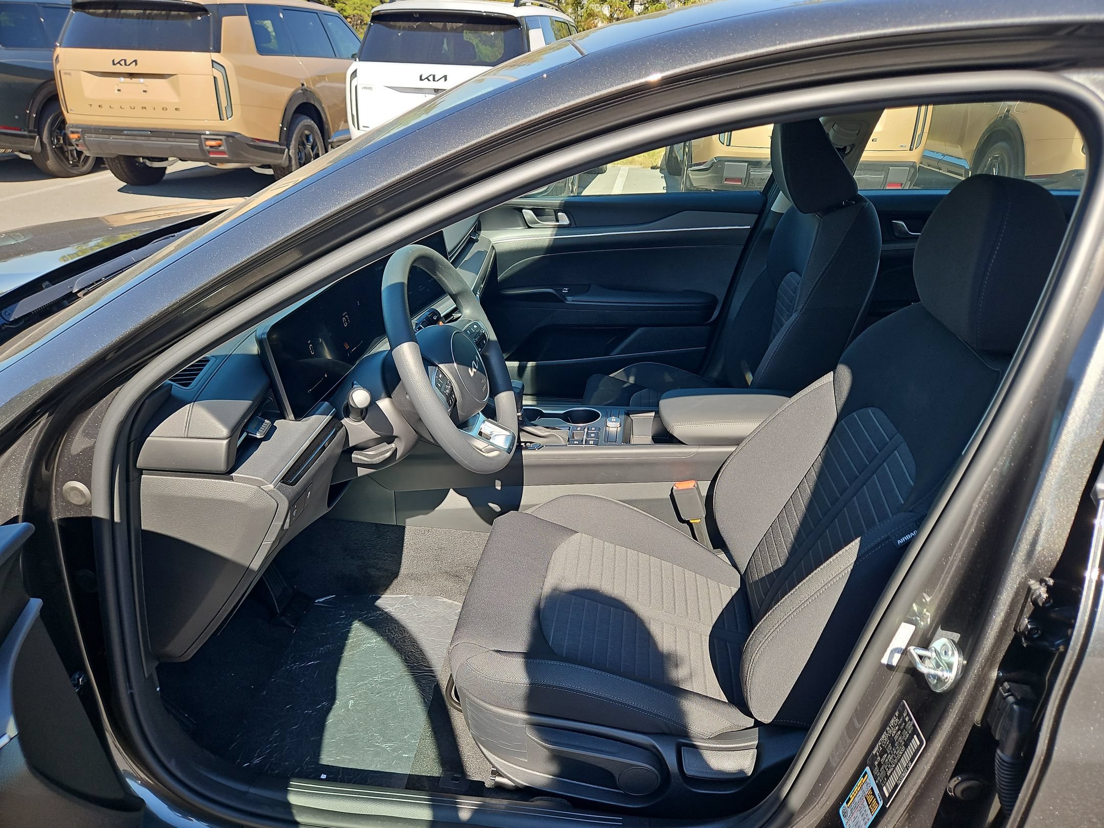 New 2026 Kia K5 LXS FWD image 19