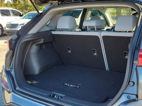 Used 2021 Hyundai Kona Ultimate w/ Cargo Package image 11