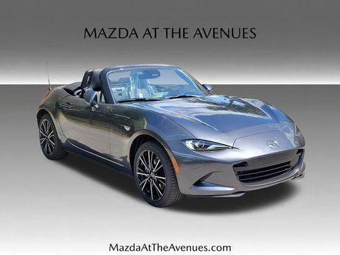 New 2026 MAZDA MX-5 Miata Grand Touring RWD image 3