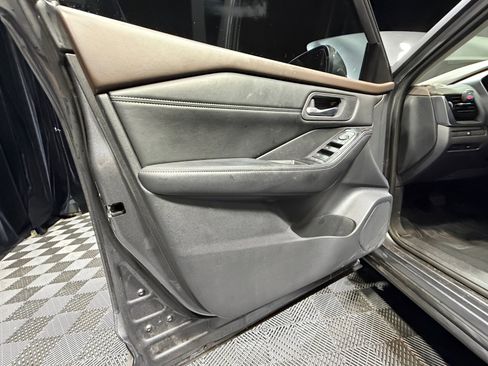 Certified 2023 Nissan Rogue SV w/ SV Premium Package image 13