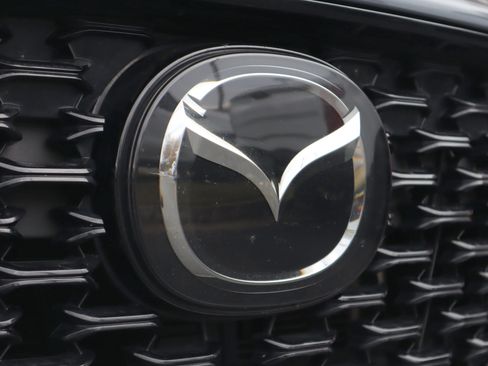 Certified 2023 MAZDA CX-5 Carbon Edition image 32