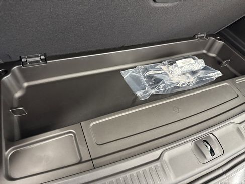 New 2025 Jeep Wagoneer 4WD image 8