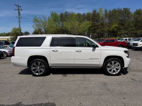 Used 2018 Chevrolet Suburban Premier image 6