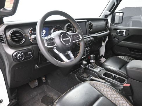 Used 2023 Jeep Gladiator Overland image 31