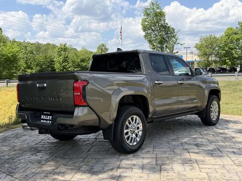 New 2026 Toyota Tacoma Limited AWD/4WD image 19