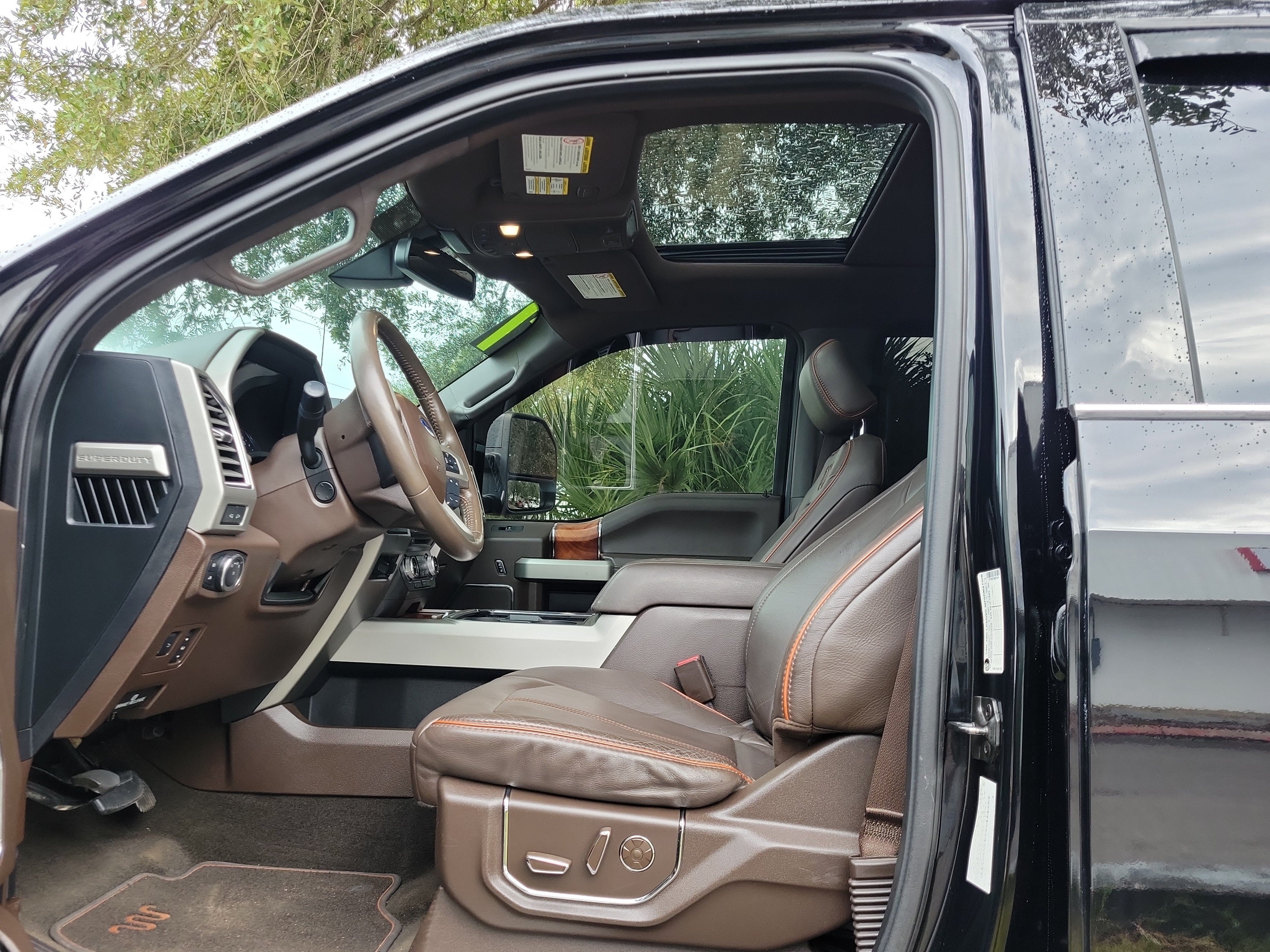 Used 2017 Ford F250 King Ranch w/ King Ranch Ultimate Package AWD/4WD image 20