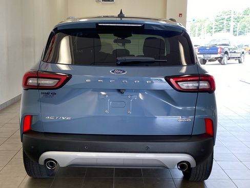 Used 2023 Ford Escape Active w/ Tech Pack #1 AWD/4WD image 6