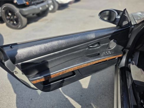 Used 2008 BMW 328i Convertible image 9