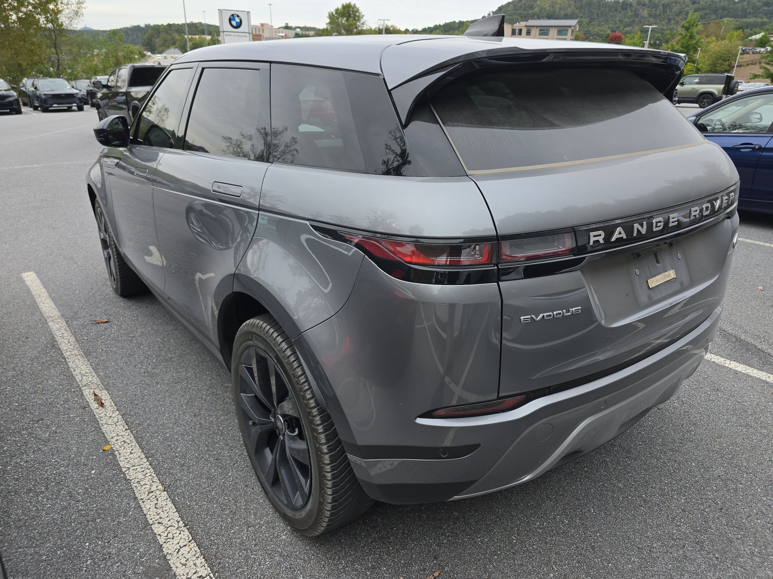 Used 2023 Land Rover Range Rover Evoque S AWD/4WD image 3