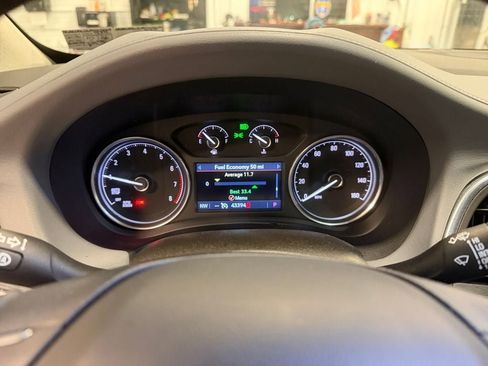 Used 2021 Buick Enclave Premium w/ Sun and Sites Package image 15