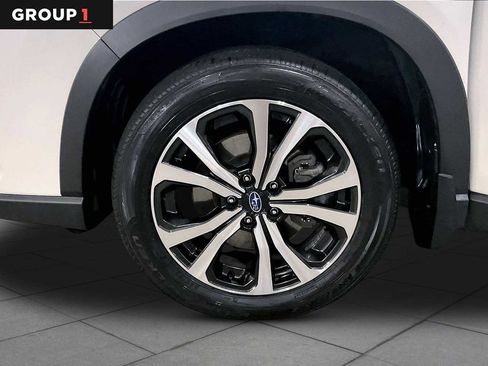 Used 2023 Subaru Forester Limited AWD/4WD image 10