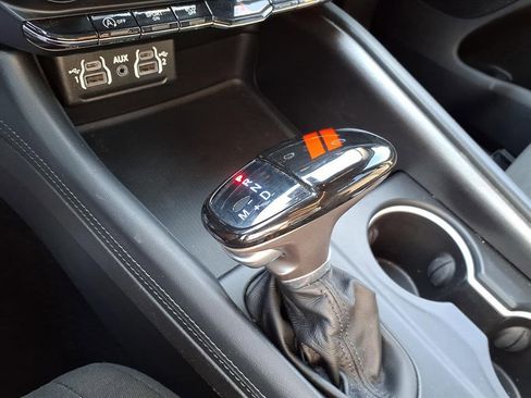 Used 2023 Dodge Durango SXT Launch Edition image 5