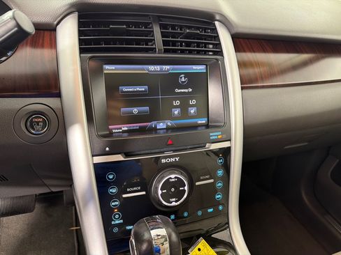 Used 2013 Ford Edge Limited AWD/4WD image 16