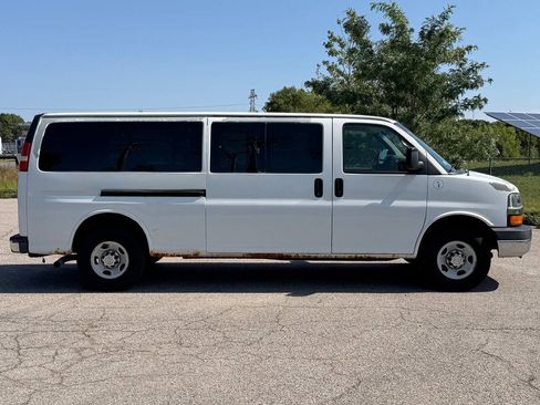 Used 2008 Chevrolet Express 3500 LS RWD image 6