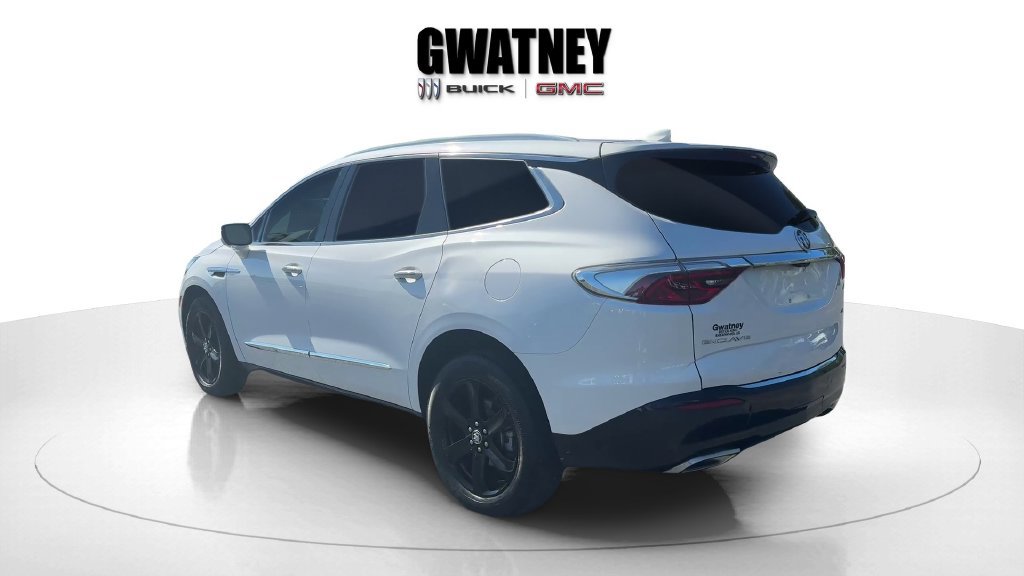 Used 2023 Buick Enclave Essence w/ Experience Buick Package FWD image 5