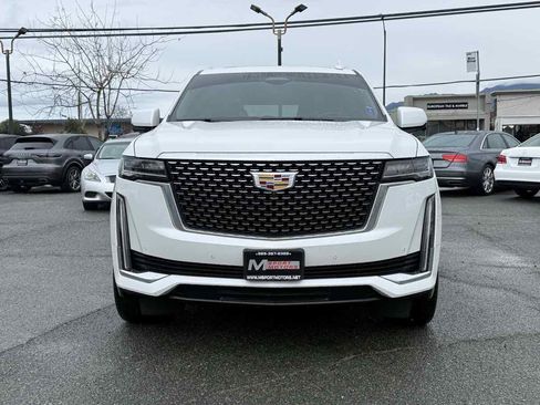 Used 2021 Cadillac Escalade Premium Luxury image 2