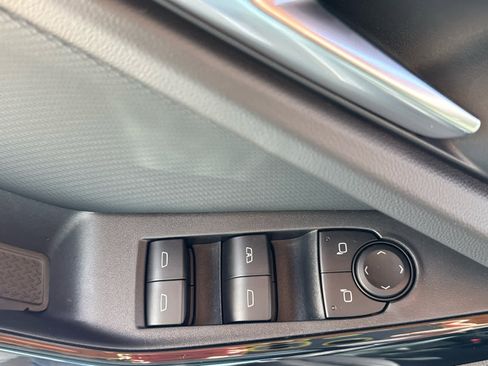 New 2026 Chevrolet Equinox LT w/ Convenience Package II image 10