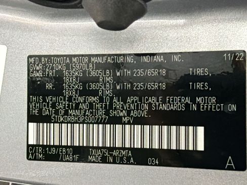 Used 2023 Toyota Highlander XLE AWD/4WD image 20