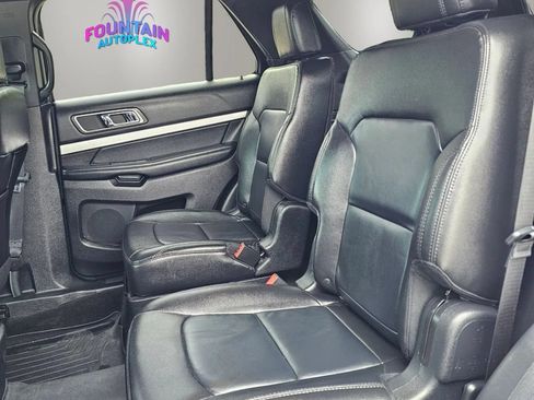 Used 2016 Ford Explorer XLT w/ Equipment Group 202A AWD/4WD image 14