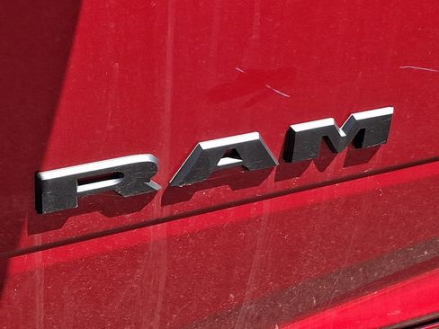 New 2026 RAM 2500 Big Horn AWD/4WD image 5