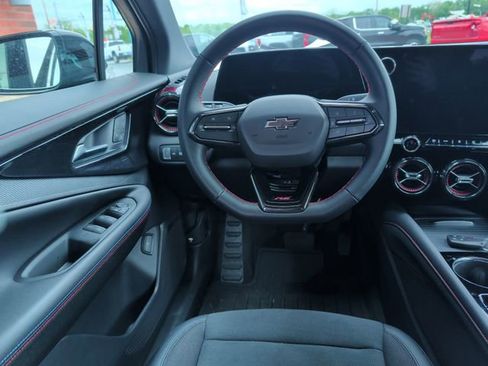 Certified 2025 Chevrolet Blazer EV RS AWD/4WD image 2