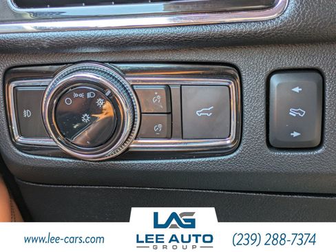 Used 2021 Lincoln Navigator Reserve w/ Luxury Package AWD/4WD image 23