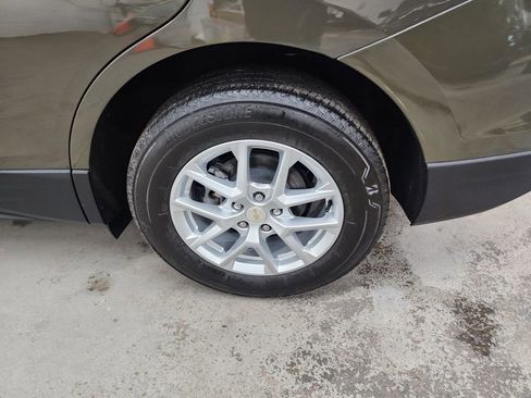 Used 2023 Chevrolet Equinox LT image 40