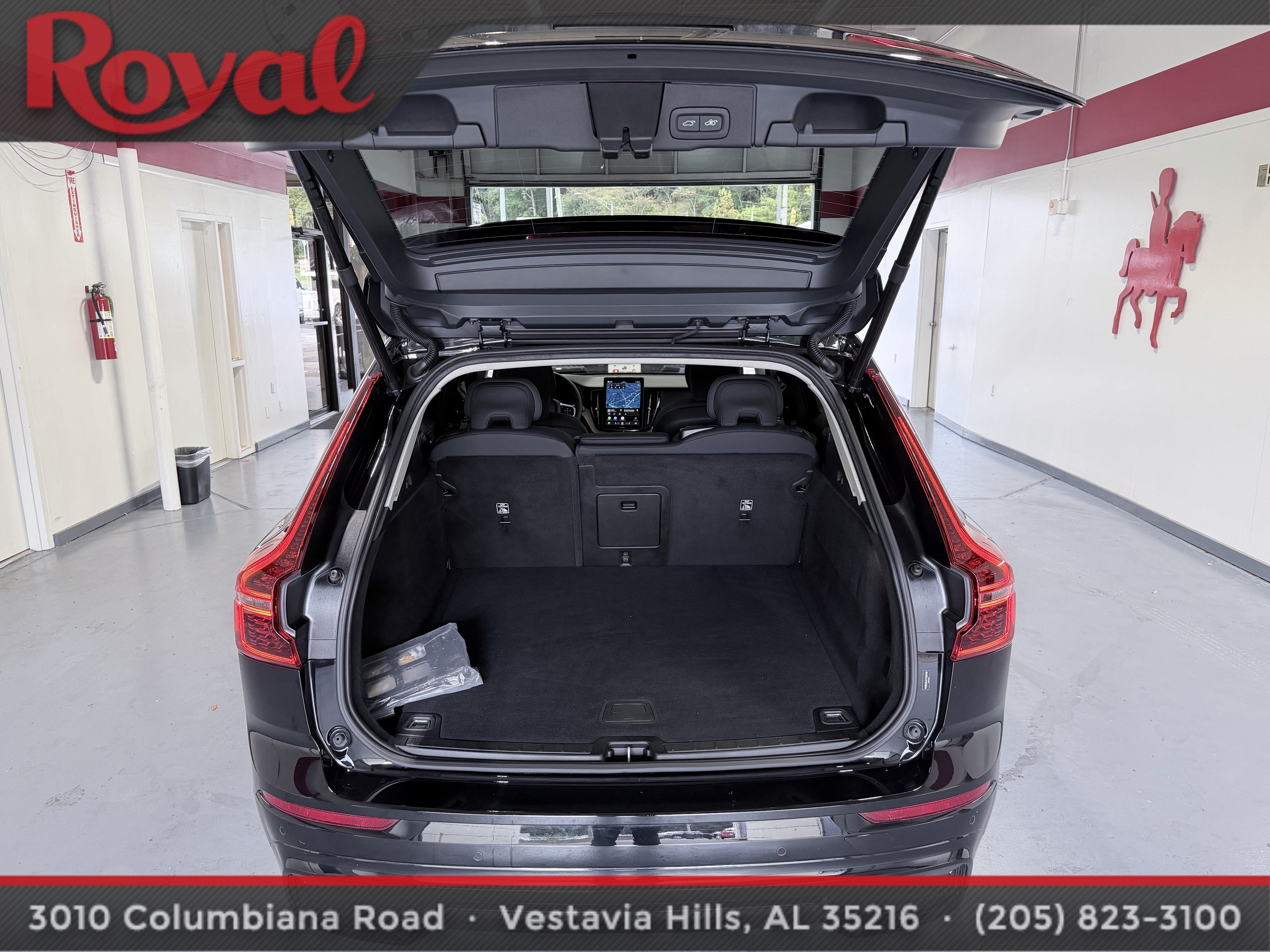 Certified 2026 Volvo XC60 B5 Core AWD/4WD image 7