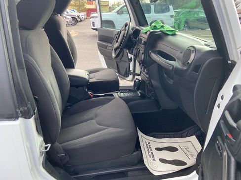 Used 2017 Jeep Wrangler Sport w/ Quick Order Package 24S image 19