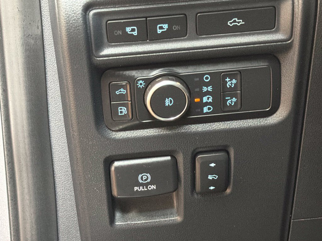 Used 2021 Ford F150 Platinum w/ Equipment Group 701A High AWD/4WD image 23