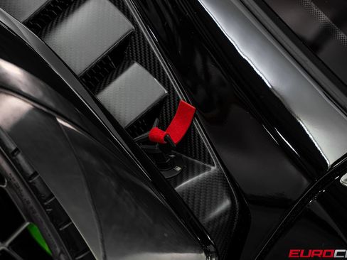 Used 2022 Lamborghini Huracan STO RWD image 16
