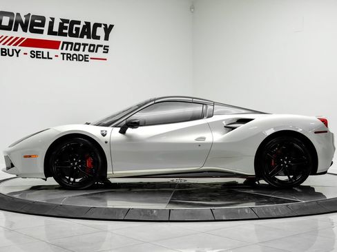 Used 2018 Ferrari 488 Spider RWD image 12