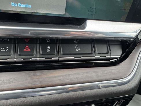 Used 2023 GMC Sierra 1500 SLT w/ SLT Premium Package image 35