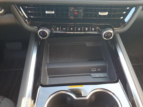 New 2026 Chevrolet Suburban LS RWD image 22