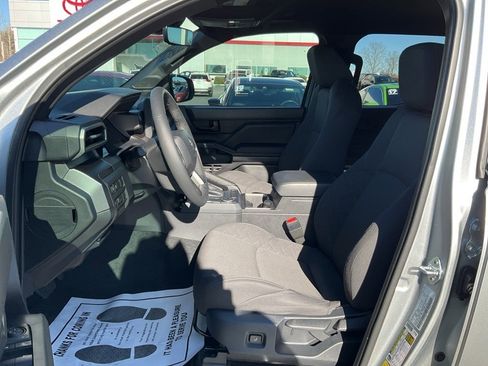 Used 2025 Toyota Tacoma SR5 image 2