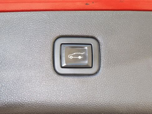 Used 2021 Chevrolet Blazer RS image 19